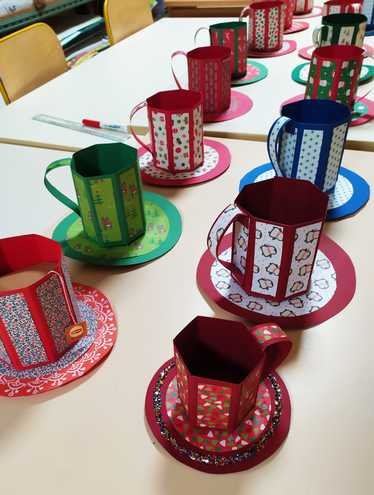 Le Bricolage de Noël en Cycle 3 : Un Moment de Création et d'Apprentissage